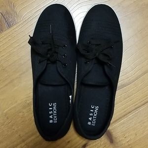 Basic edition sneakers